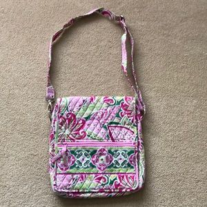 Cross body Vera Bradley pink bag